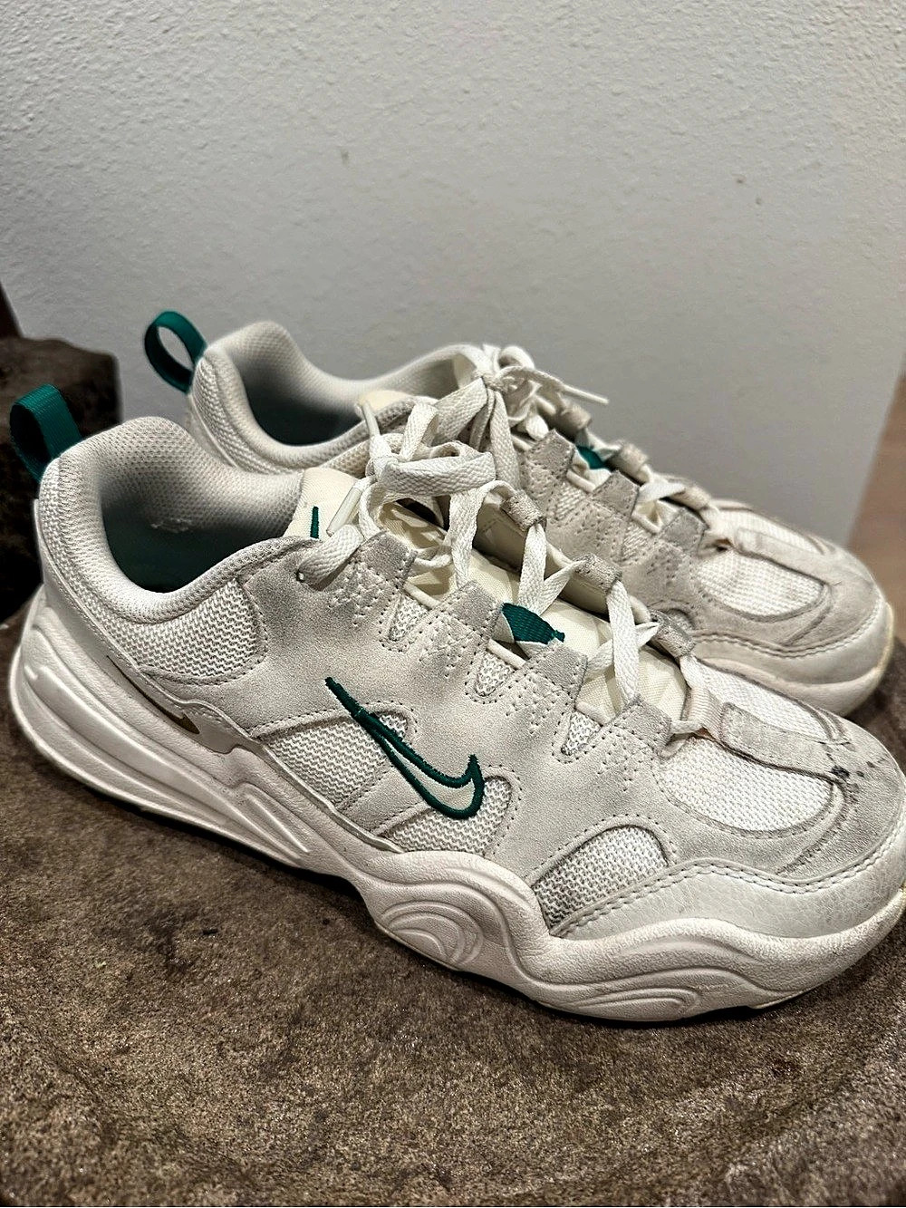 Nike Women Sneakers US 8 - Pre-Owned